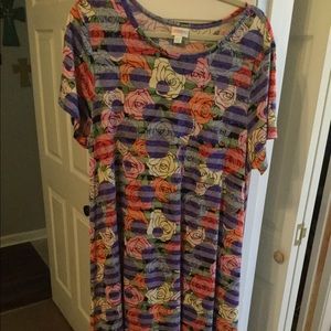 Lularoe 2x Carly. Floral NEW WITHOUT TAGS